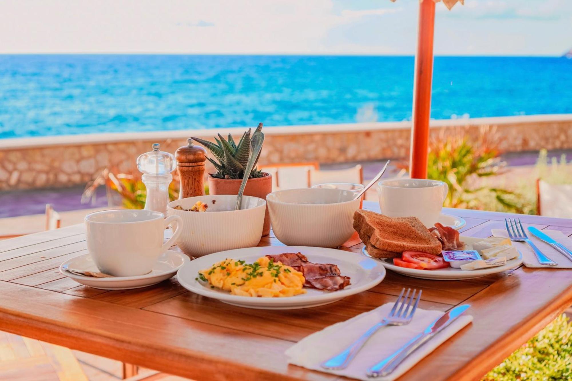 칼라 라트자다 The Sea Club B&B 외부 사진